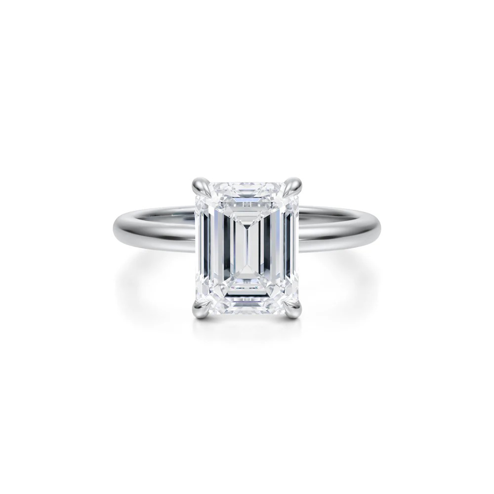 Emerald Solitaire Ring 4-Prong