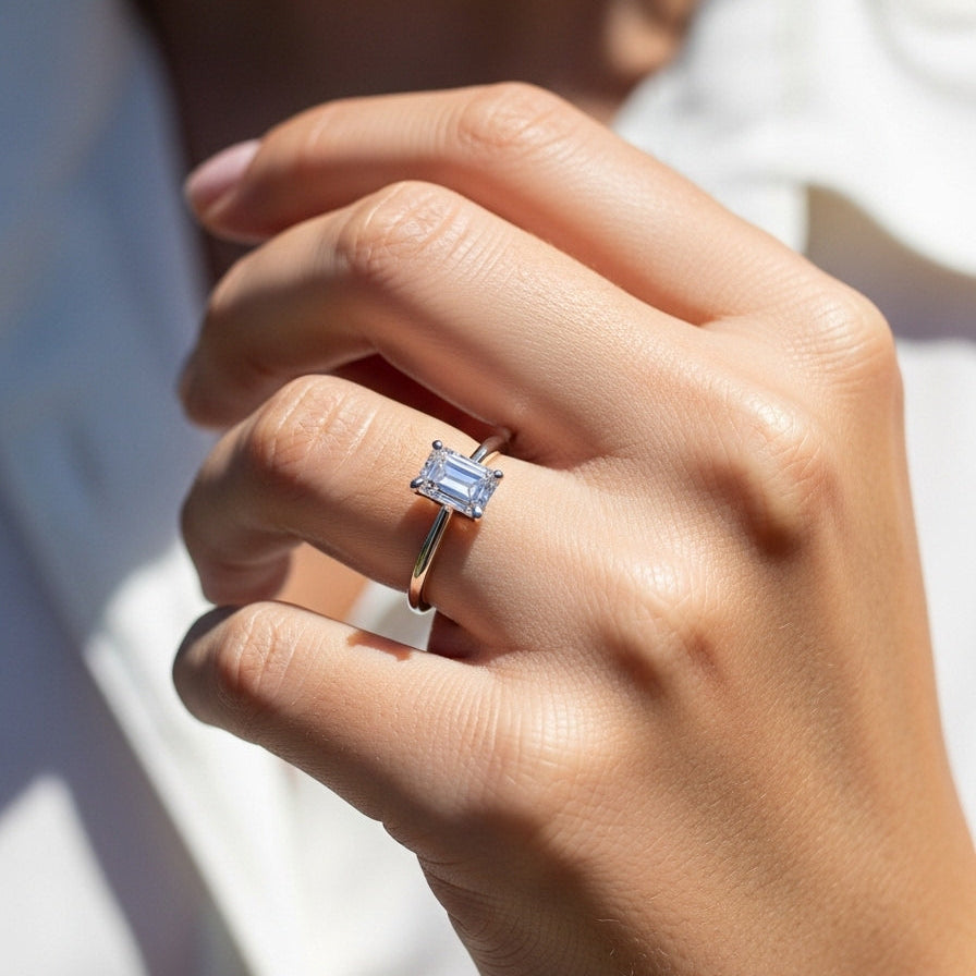 Emerald Solitaire Ring 4-Prong